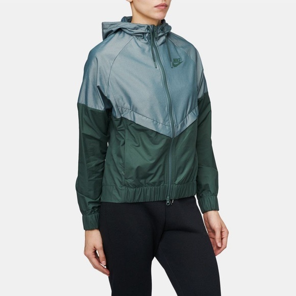 Nike Jackets & Blazers - LIKE NEW! Nike Windrunner Jacket Dark Green Size Medium